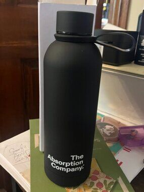 NEW Black Stainless Steel Water Bottle With Lid in Box